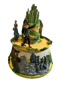 Vtg Turner Entertainment Wizard Of Oz We’re Off  Music Box Works RARE 1995 - Picture 1 of 5