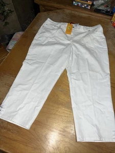 NWT Ruby Rd Capri Pants Womens 18W White Linen Blend Embellished 40x23 - Picture 1 of 5
