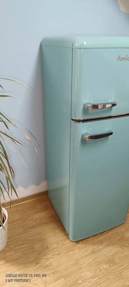 AMICA Standkühlschrank mit Gefrierfach  KGC15632T  in  türkisfarbenen Farbton  - Bild 1 von 4