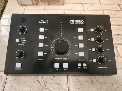 Controlador de monitor de escritorio Audient Nero negro usado funcionando Foto 1 de 2