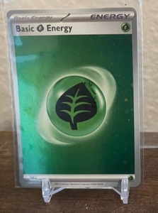 Pokémon - Scarlet & Violet - Basic Grass Energy -Cosmos Foil NM/M - Picture 1 of 2