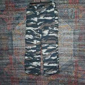 Under Armour boys black gray brown ColdGear Infrared camo ski pants L EUC - Picture 1 of 14