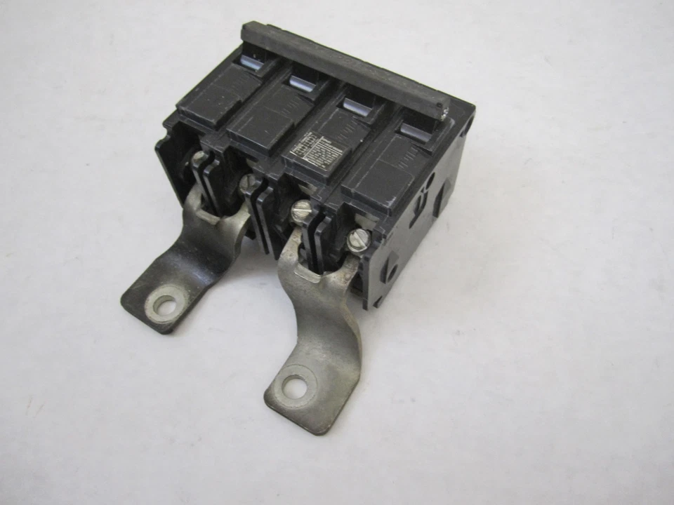 Disjuntor principal Siemens EQ9685 200A 4 polos usado, testado - FRETE RÁPIDO - Imagem 1 de 1