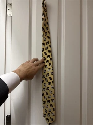 Brooks Brothers 全丝绸领带复古美国制造黄色几何图案 — 第 1/4 张图片