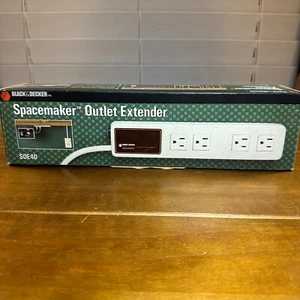 New Vintage Black Decker SOE 0 Spacemaker 4 Outlet Extender Power Strip - Picture 1 of 5