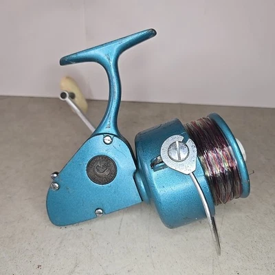 De colección Penn Spinfisher 704 "greenie" Hecho en EE. UU. FUNCIONA MUY BIEN Foto 1 de 4