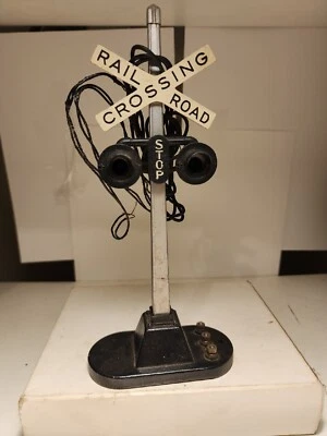 LIONEL 154 RAILROAD CROSSING SIGNAL FLASHER LIGHT +BOX - Image 1 of 4