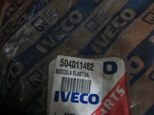 Iveco 7.5 E15 Federösenbuchsen hinten - Bild 1 von 3