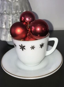 Vintage Pyrex JAJ Gaiety Snowflake Cup And Saucer. Great For Christmas - Picture 1 of 6