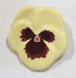 Vtg 1981 Signed Avon Hand-Painted Pansy Brooch Collectible Porcelain Floral Pin - Picture 1 of 3