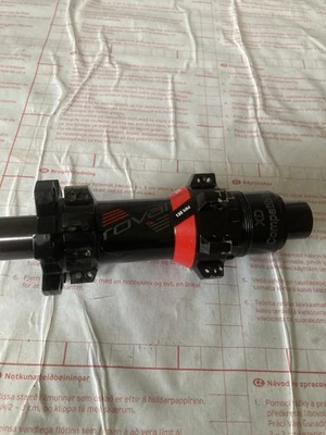 Buje trasero Roval SL/DT Swiss 240 142x12 mm, 28h, Straightpull, XD, 6 pernos, usado Foto 1 de 2