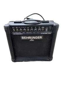 Amplificador de teclado Behringer Ultratone KT108 15 vatios-probado/funcionando - Imagen 1 de 3