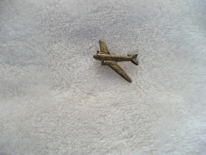 LI- VINTAGE AIRPLANE PIN OR TIC TAC #16436 (REAL NICE!!!) - Picture 1 of 10