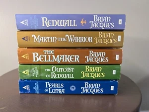 Brian Jacques Redwall Series, 5 PB books, good to VG condition - Picture 1 of 15