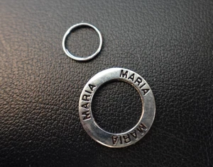 Maria personalisierter Anhänger silberfarben Kreis Ring Gravur Name Geschenk - Bild 1 von 5