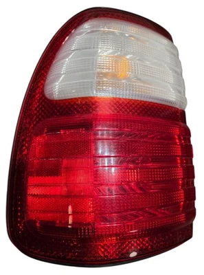 1998-2003 Lexus LX470 Driver's Quarter Taillight Assembly Tail Light Brake OEM - Image 1 of 4