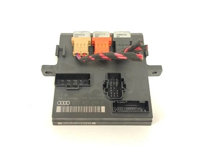 CENTRALINA PORTA FUSIBILI Audi A4 Cabriolet (B6) 2002 8E0907279E - Immagine 1 di 3