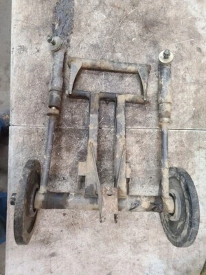 Brazo Yamaha 99 SX 600, pivote 2 8CR-47332-10-00 AT819 Foto 1 de 4