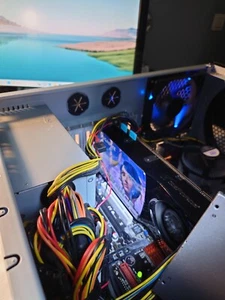 Prachtige Rétro GPU GIGABYTE GeForce 9600 - Afbeelding 1 van 10