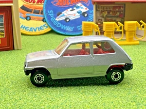 Matchbox Superfast No. 21 Renault 5TL Le Car Silver w/ Red Interior 1976 - Picture 1 of 11