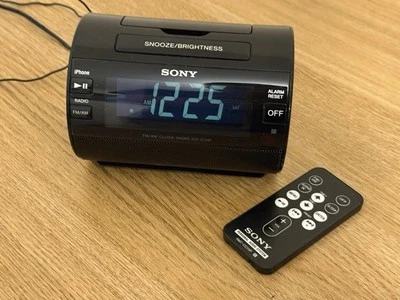 Sony ICF-C11iP Radio Alarm Clock iPod/iPhone Lightning Dock Speaker AM/FM Black - Image 1 of 4