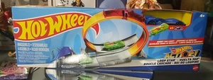 Hot Wheels Loop Star Action Play Set Loop Track With Blue Car - Picture 1 of 3