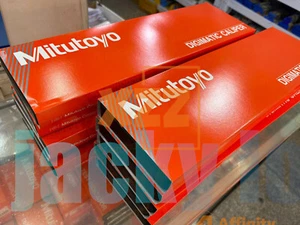 Mitutoyo Japan 500-193-30 300mm/12" Absolute Digital Digimatic Vernier Caliper - Picture 1 of 7