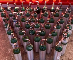 MEDICAL OXYGEN CYLINDER M6-B (LOT-48) PORTABLE EMPTY"OUT OF TEST"POST VALVE ALUM - Picture 1 of 2