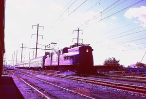 ORIGINAL KODACHROME SLIDE PENN CENTRAL GG-1 #4882 NORTH RAHWAY, NJ OCT. 17, 1970 - Picture 1 of 1
