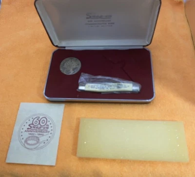 Juego de monedas de cuchillo 60 aniversario a presión en estuche de presentación serie # C12673 Foto 1 de 4