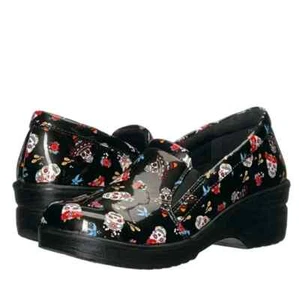 Easy Works LEEZA Festive Skulls Womens Slip Resistant Elastic Gore Slip On Shoes - Picture 1 of 7
