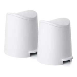 Pequeño bote de basura de plástico para baño con tapa paquete de 2 bote de basura blanco moderno - Imagen 1 de 9