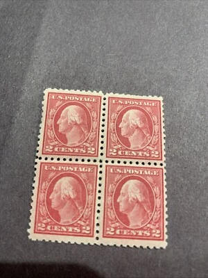 US Scott #425 Block of 4, Type1 M/NH, Small Gum Disturbance VF Grade - Image 1 of 4