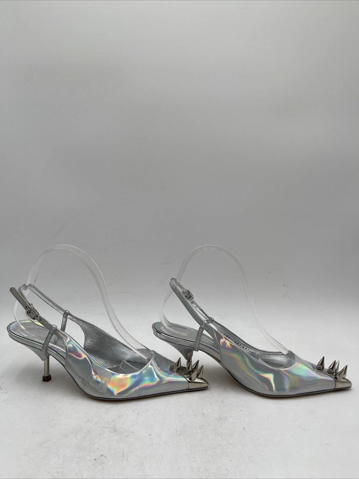 Zapatos de salón Alexander McQueen Punkstud de cuero metálico plateados metálicos 37 Foto 1 de 4