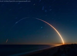 2025 JAN 3rd 8x10 PHOTO SPACE X UAE Thuraya 4 NGS FALCON 9 B-1073-20 SLC40 - Picture 1 of 1