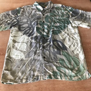 Quicksilver Hawaiian Shirt Men XL Green Floral Button Up Pocket Short Sleeve - Picture 1 of 13