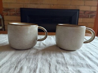 SET OF 2 ROBERT GORDON POTTERS BROWN  STONEWARE MUGS - 350ml - image 1 of 4