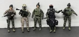 1:18 Blue Box Toys BBi Elite Force Military Action Figure Lot of 5 & Accessories - Picture 1 of 18