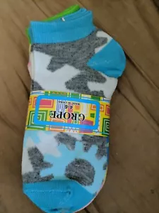 3 pack cute pattern LOW CUT SOCKS, KID'S SOCK SIZE 4-6 children's socks, NWT - Picture 1 of 2