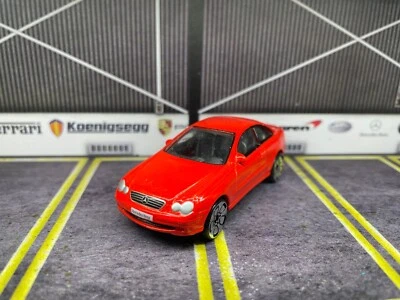 REALTOY MERCEDES BENZ CLK CUPÊ VERMELHO 1:59 19 - Imagem 1 de 4