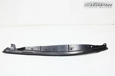 2011-2023 CHRYSLER 300S FRONT RIGHT FENDER TO DOOR WEATHERSTRIP SEAL COVER OEM - Image 1 of 4