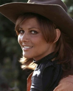 Claudia Cardinale retrato sonriente 1971 leyenda del rey Frenchie foto 16x20 - Imagen 1 de 1