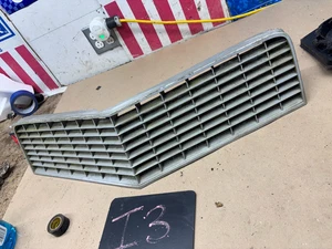 1974 1975 1976 1977 CAMARO UPPER GRILLE GRILL RADIATOR SCREEN MESH 74-77 Z28 Z21 - Picture 1 of 18