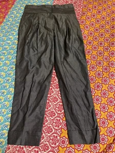 Pantalon en laine Hugo Boss taille 2 - Photo 1/10