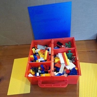 Juego de caja de transporte Lego vintage con tapa deslizante RARO y muchas piezas 1989  Foto 1 de 4