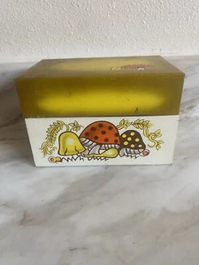 Vintage Merry Mushroom Recipe Box Metal Tin W/Index Cards Yellow/ Green - Picture 1 of 9