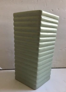 Vintage Art Deco Pottery Ribbed Matte Green Tall Vase - Picture 1 of 4