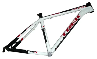 Cuadro de bicicleta de montaña Trek 8000 2009 - aluminio Alpha - ruedas de 26" - disco - mediano Foto 1 de 4