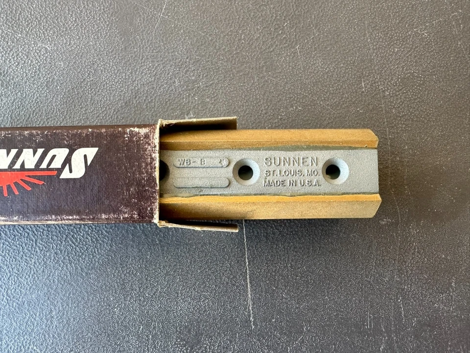 SUNNEN WB-B Bronze Guide Shoe for P28-1250 Honing Mandrels (PKG 2) - Image 1 of 4