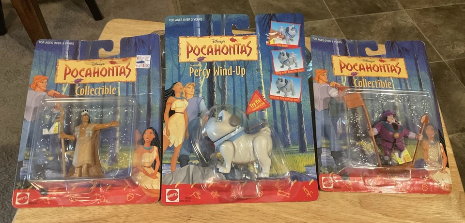 Lote De 3 Figuras De Pocahontas De Disney De Colección Años 90 y Juguete De Cuerda Nuevo En Paquete Foto 1 de 1